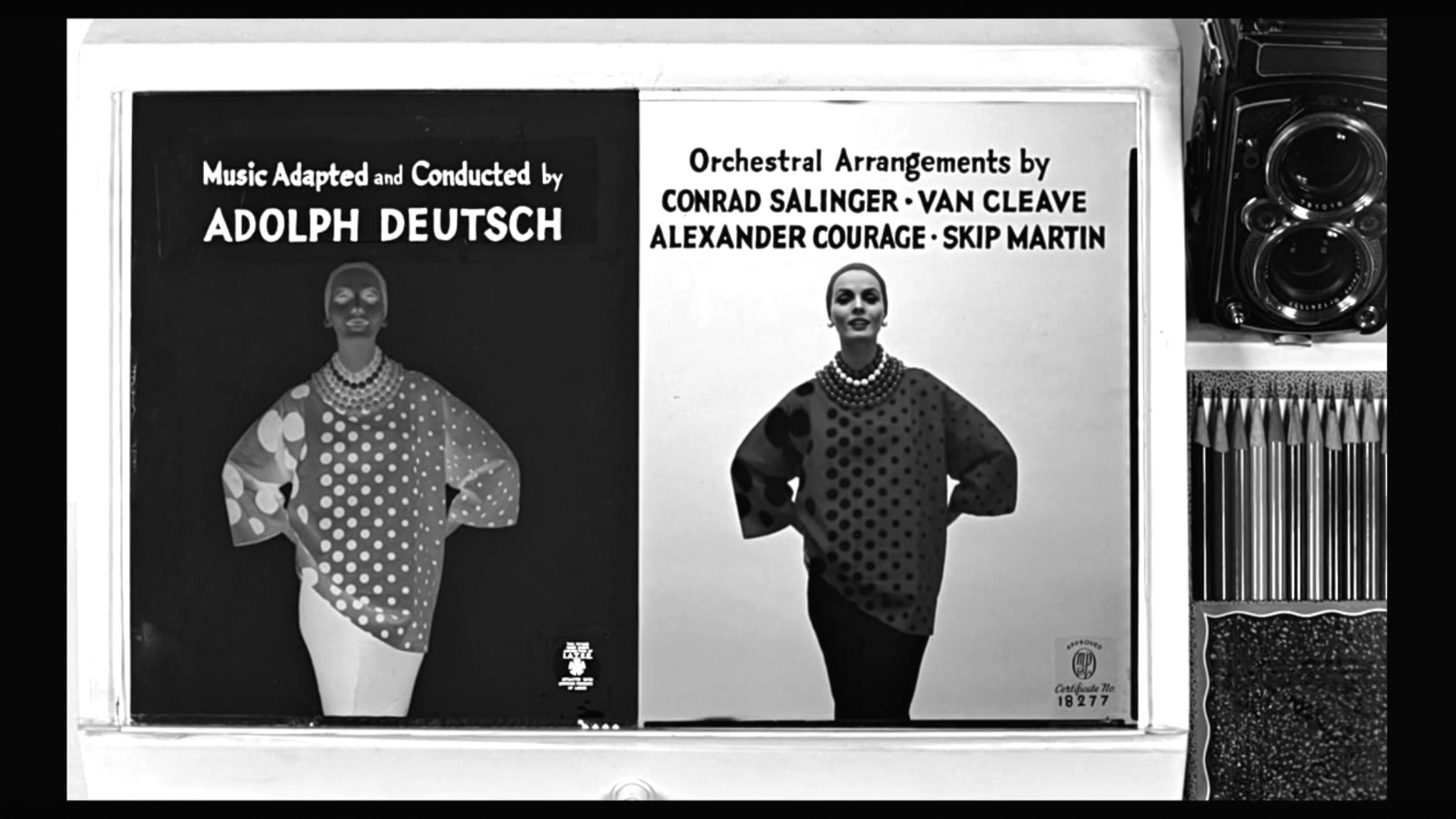 Hybridations de la page  et du champ dans les  génériques de films :  L’exemple du collage