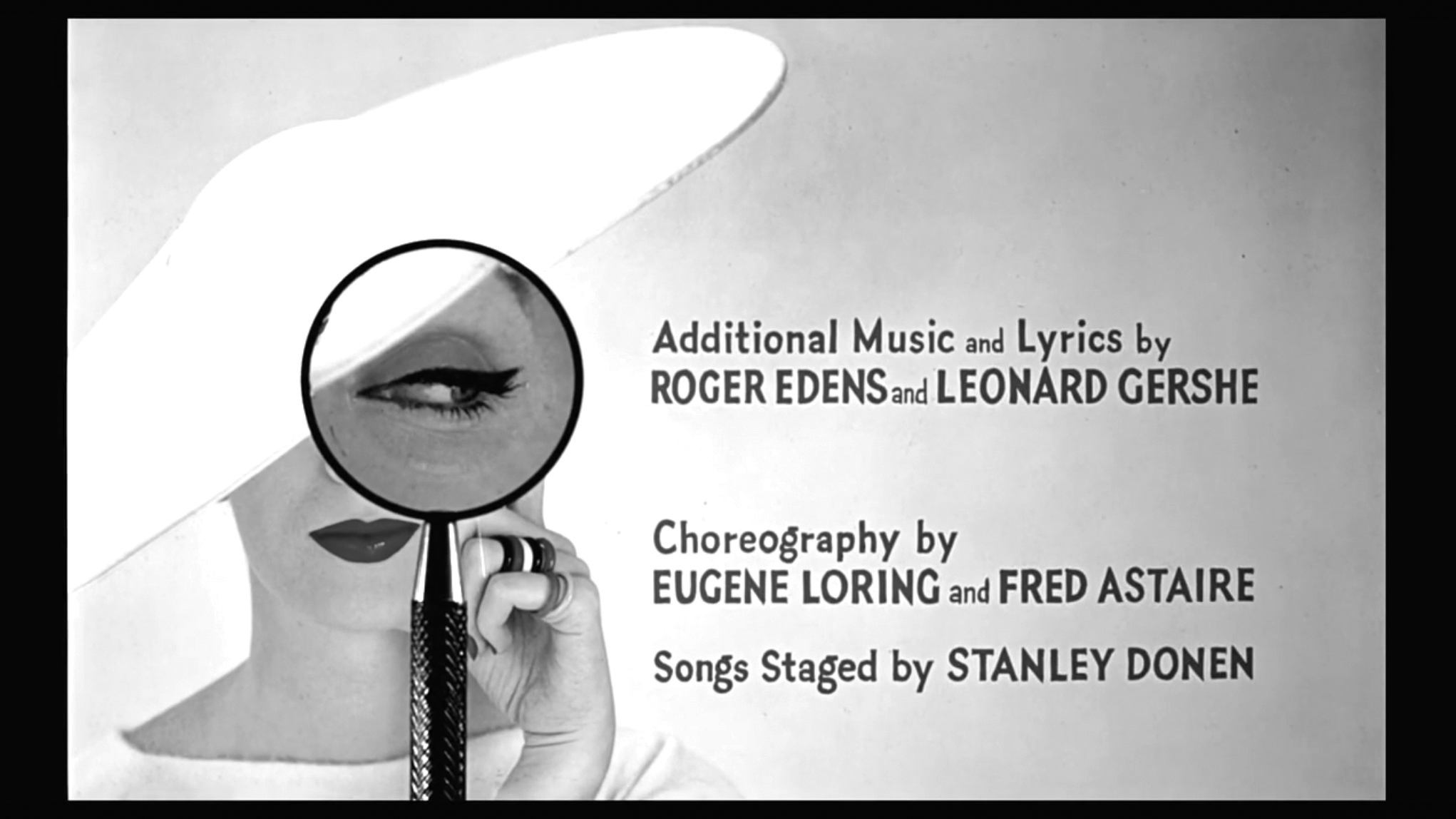 Hybridations de la page  et du champ dans les  génériques de films :  L’exemple du collage